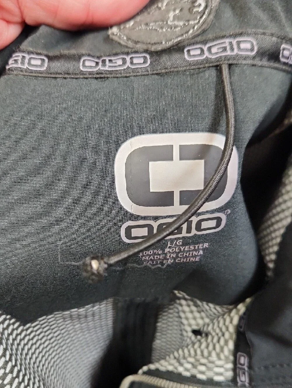 OGIO Men's Black Zip-Front Lightweight Jacket - Picture 3 of 3